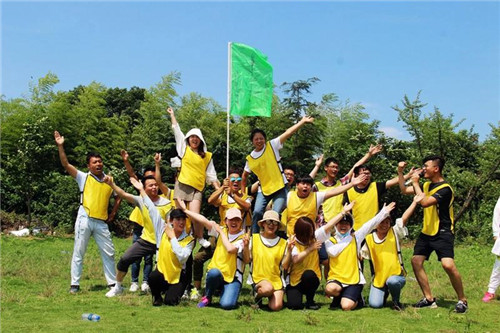 rubber sheet producer staff spring tour